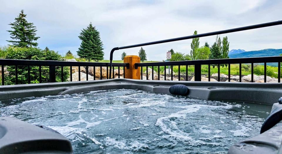 Powder Mountain Views & Golfing Pool Game Room Sauna House in Utah