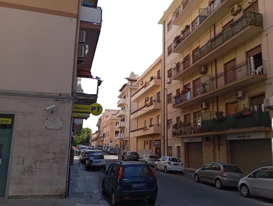 Property building, Day, Neighbourhood, City view, Street view, Location