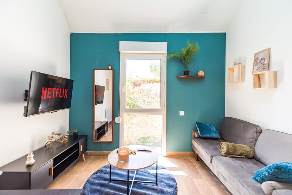 NEW Le Saphir au coeur de Guingamp Parking Apartment in Brittany