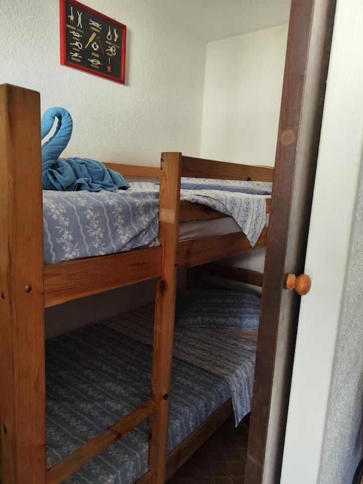 bunk bed