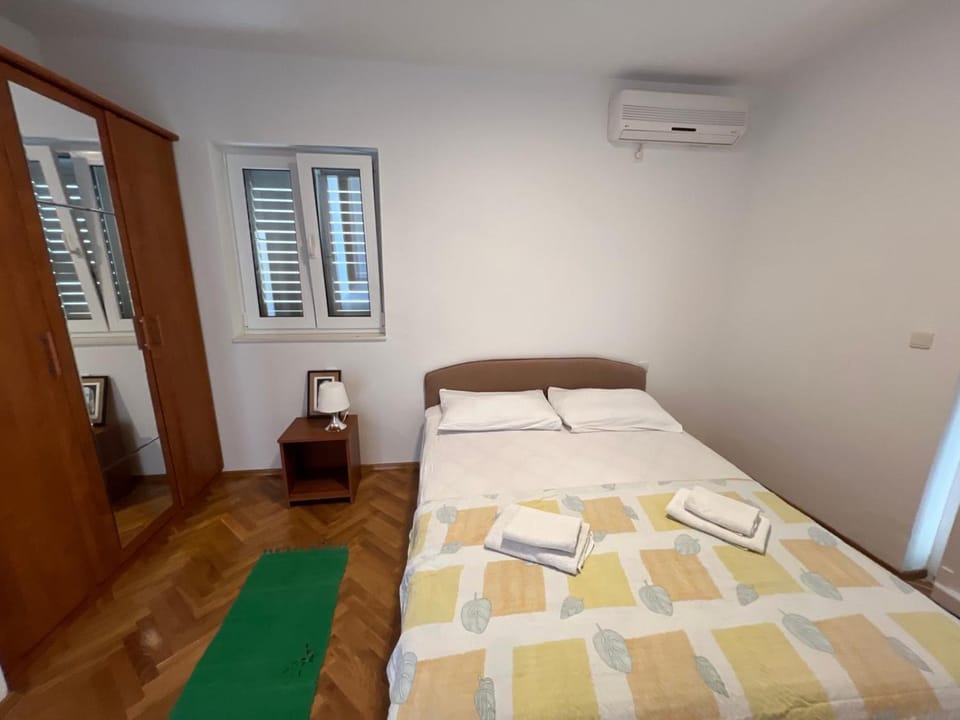 Bed, internet