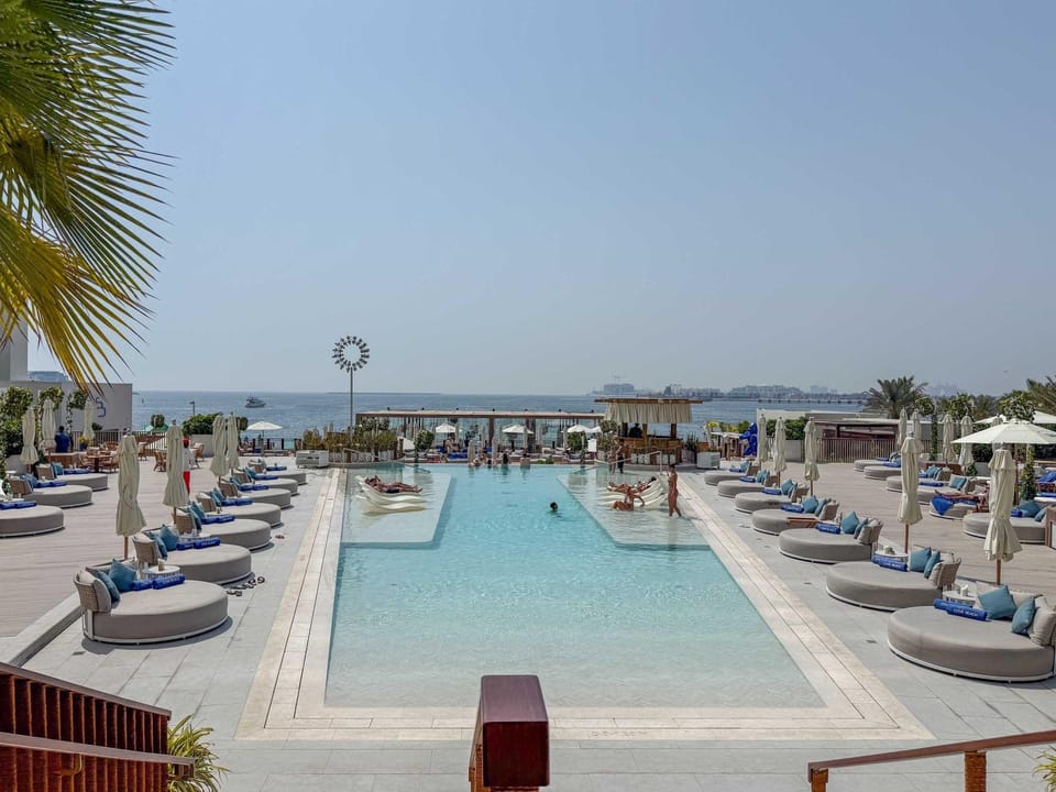 La Vie in Jumeirah Beach Residences - Private Beach & Sea Views Apartment in Dubai