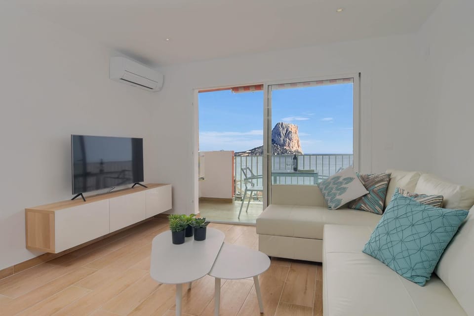 TV and multimedia, View (from property/room), Balcony/Terrace, Living room, air conditioner