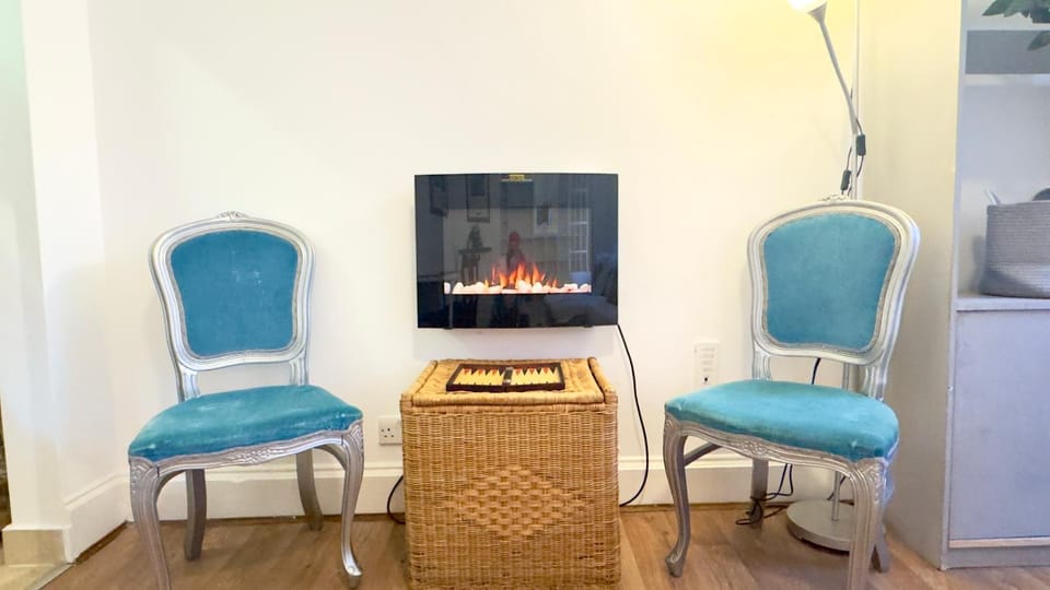 2 Bedroom with 2 Bathroom Apartment Marylebone Apartment in City of Westminster