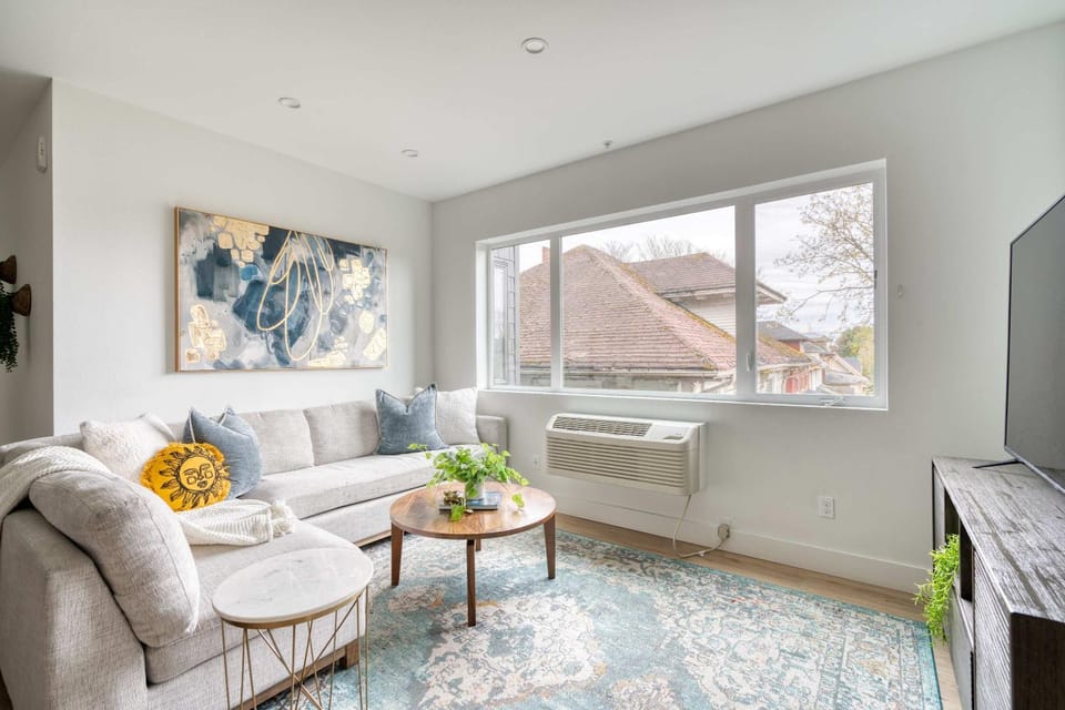 The Cascadia Retreat - Luxury Home - 90 WalkScore Apartment in Portland