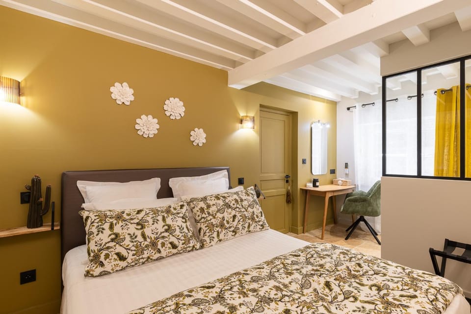 Bed, Bedroom, air conditioner