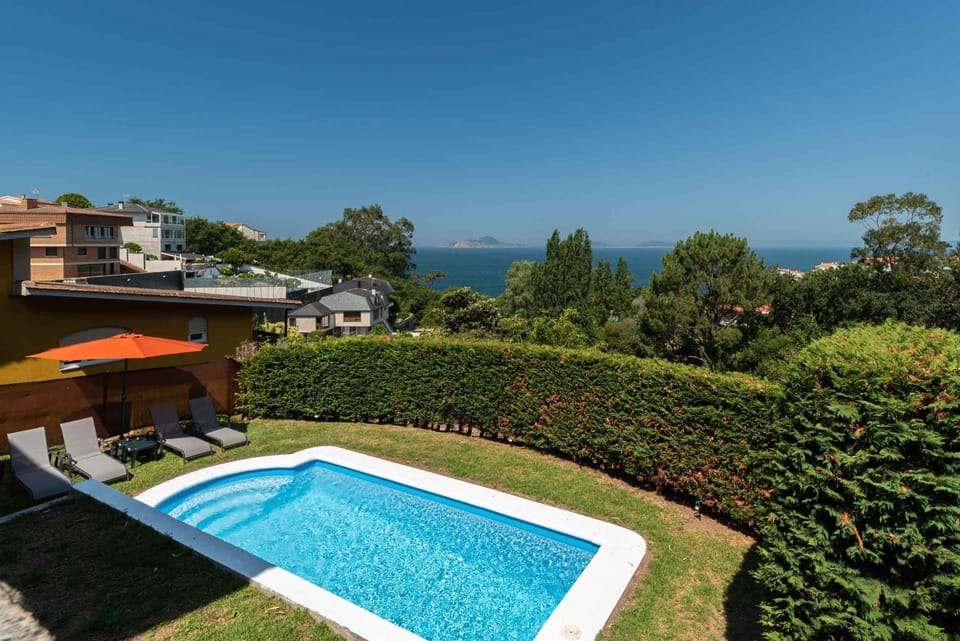 Garden, Swimming pool, Swimming pool