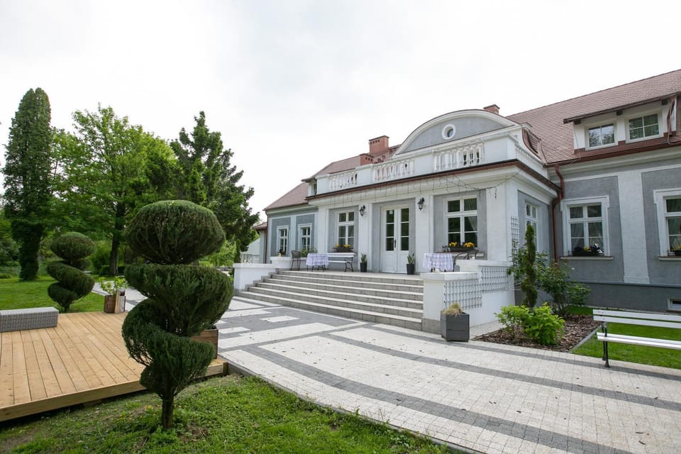 Property building, Garden