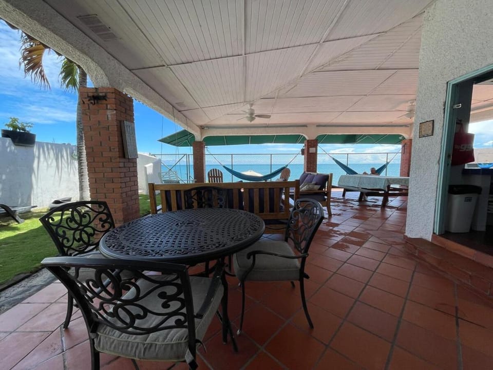 Beachfront Villa in Farallon House in Rio Hato