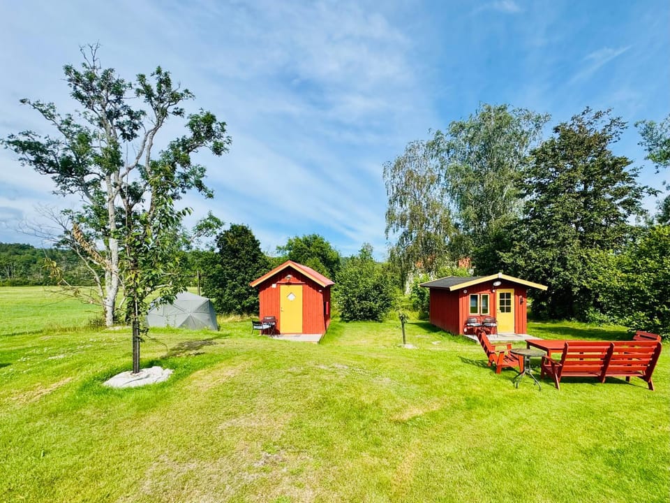 Property building, Garden