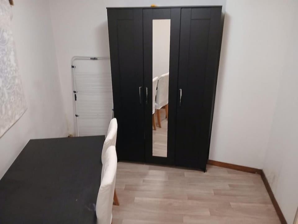 Petit appartement RDC Apartment in Liège
