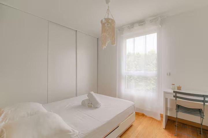 Superbe 2 pièces terrasse à 400 m du métro Apartment in Caluire-et-Cuire