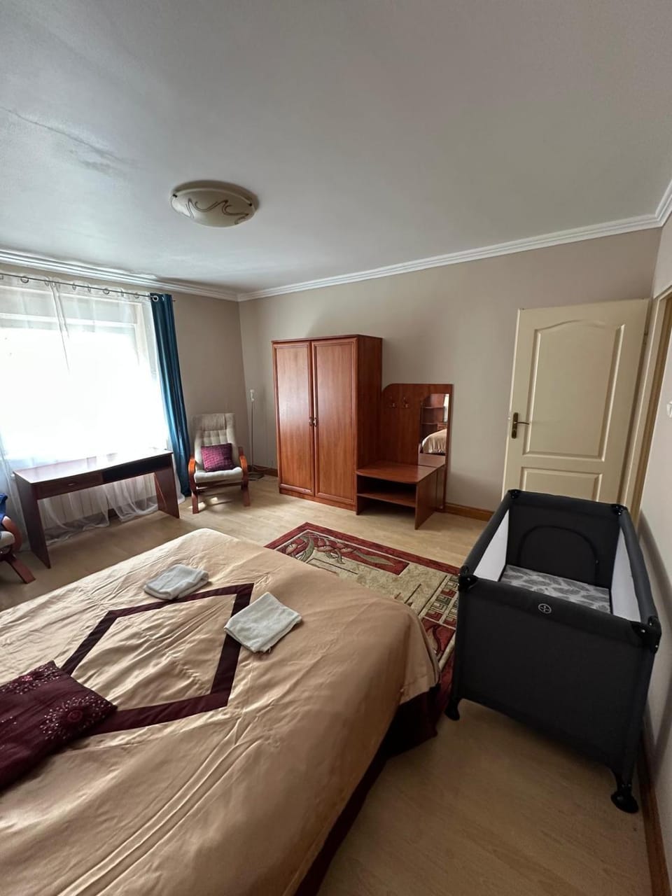 Bed, Bedroom, wardrobe