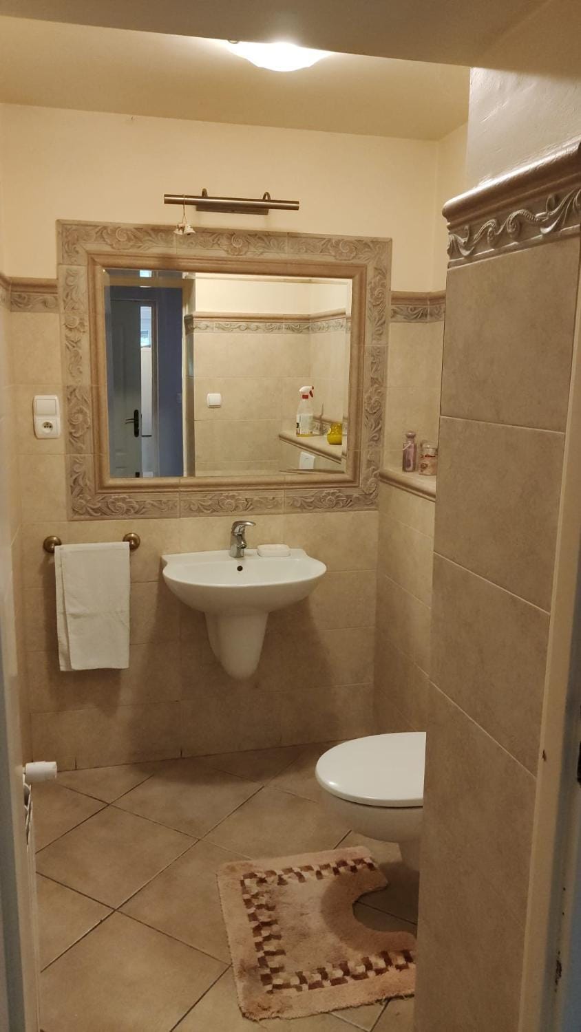 Toilet, Bathroom