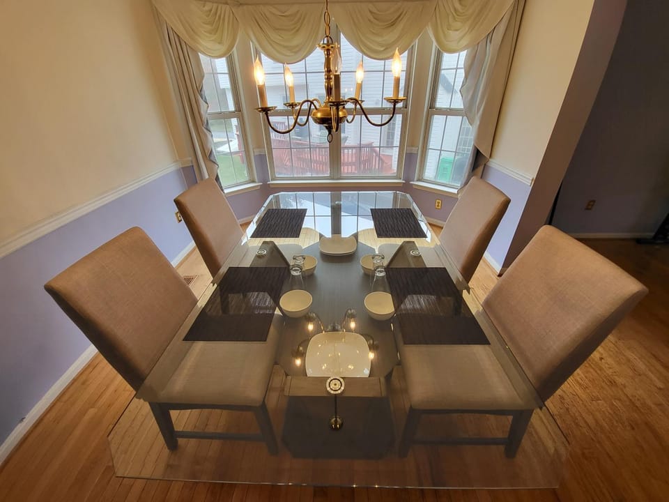 Cara Drive Room Vacation rental in Springdale