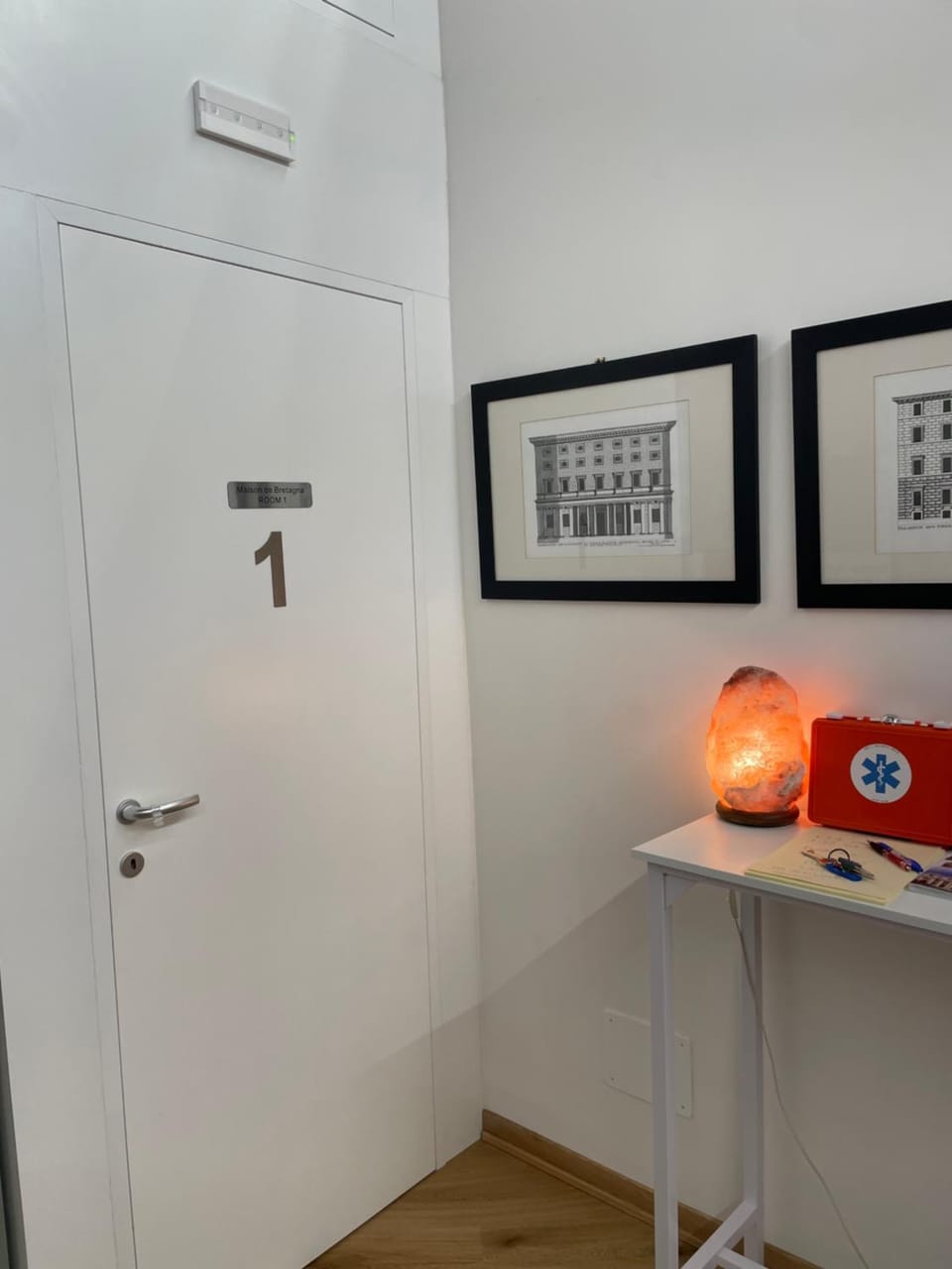 Communal lounge/ TV room