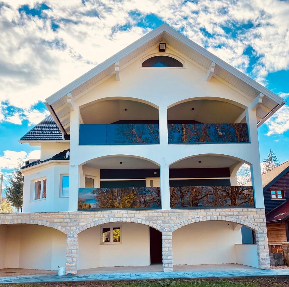 Property building, Day, View (from property/room), Balcony/Terrace, Balcony/Terrace