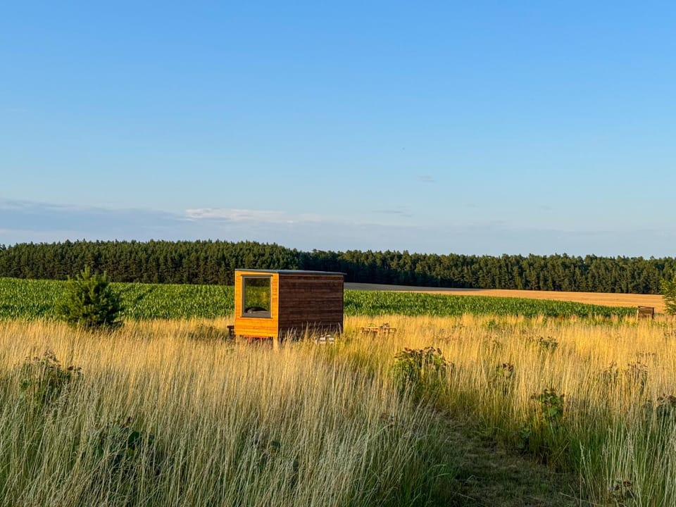 Maringotka uprostřed ničeho Chalet in Czechia