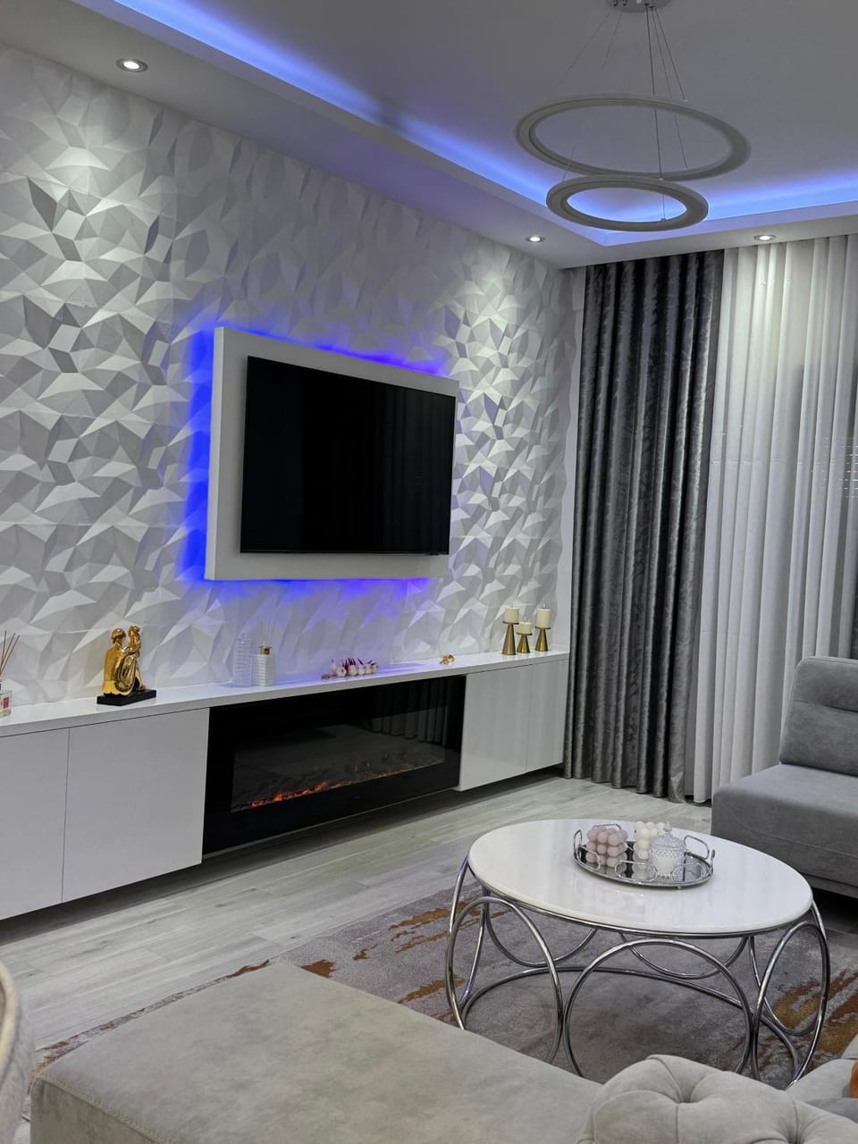TV and multimedia, Living room, Seating area