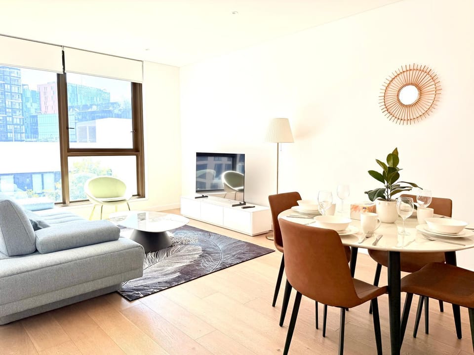 Darling Harbor living - Sydney 2 beds condo pool Apartment in Sydney