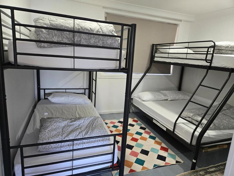 Bed, Bedroom, bunk bed