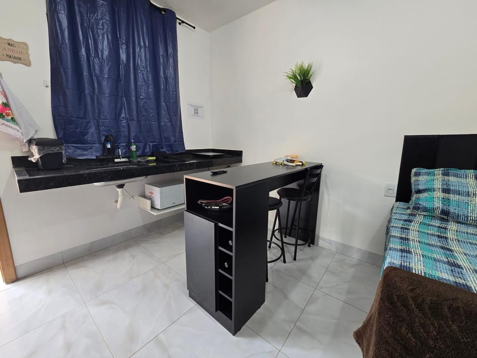 Bed, Kitchen or kitchenette, Photo of the whole room, Bedroom, stove