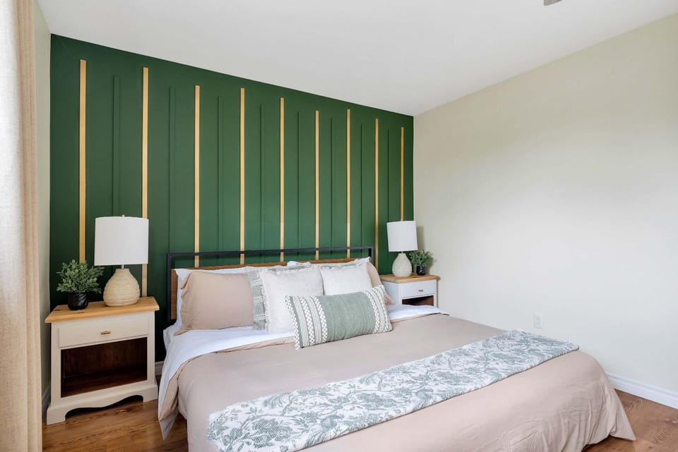 Family 4BDR 2BA with Basement in Mississauga House in Milton