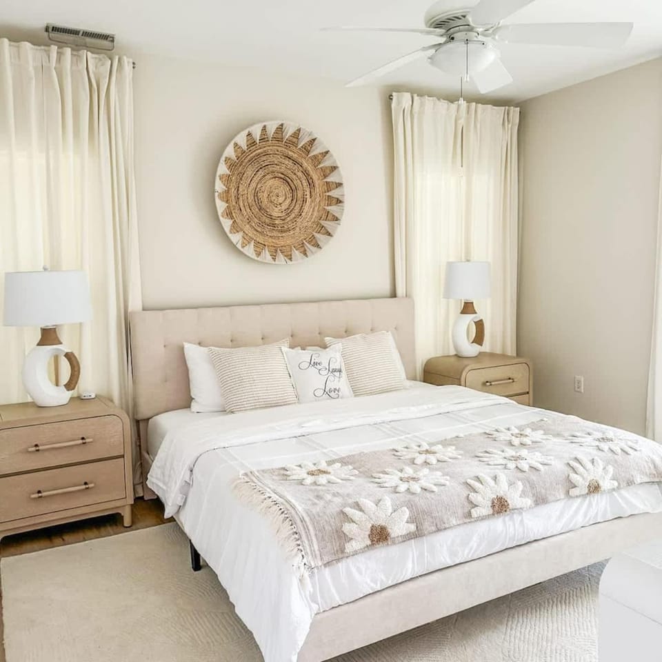Spacious Private 2BR-2BA I Pool I Garage I Central House in Sussex County