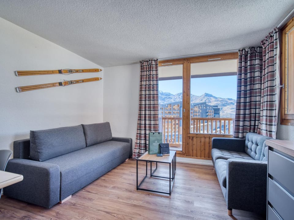 Val Thorens - Appart rénové, 6 pers, accès pistes, parking, wifi - FR-1-640-78 Apartment in Val Thorens