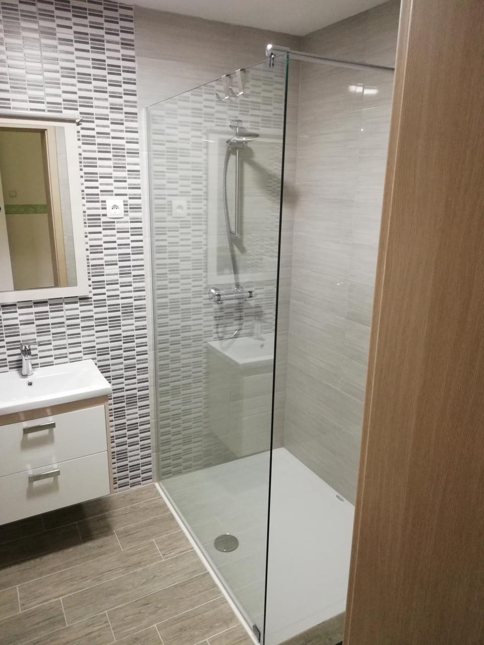 Shower, Bathroom