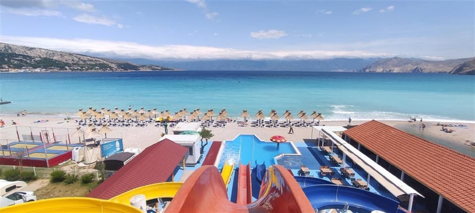 Aqua park, Swimming pool