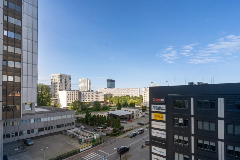 Neighbourhood, City view, Location