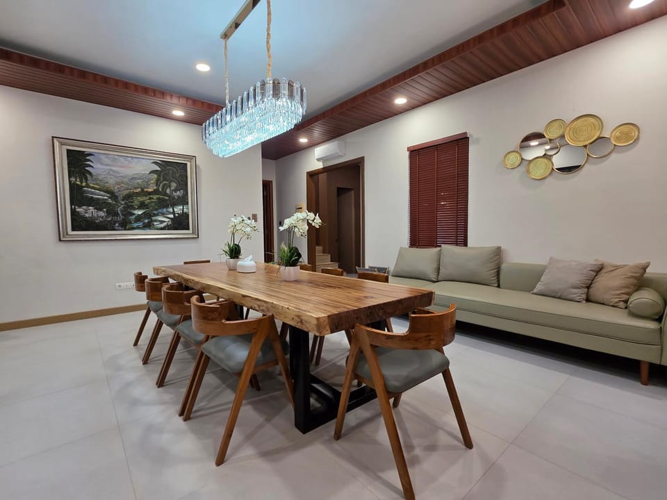 The Lux 5BR Villa Vimala Hills Villa in West Java