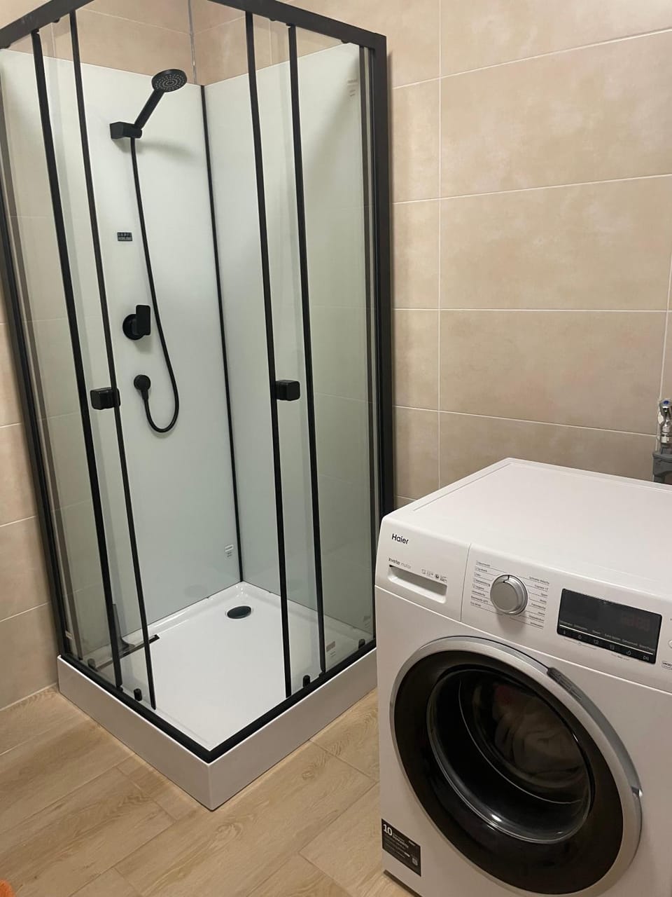 Shower, Bathroom, washing machine
