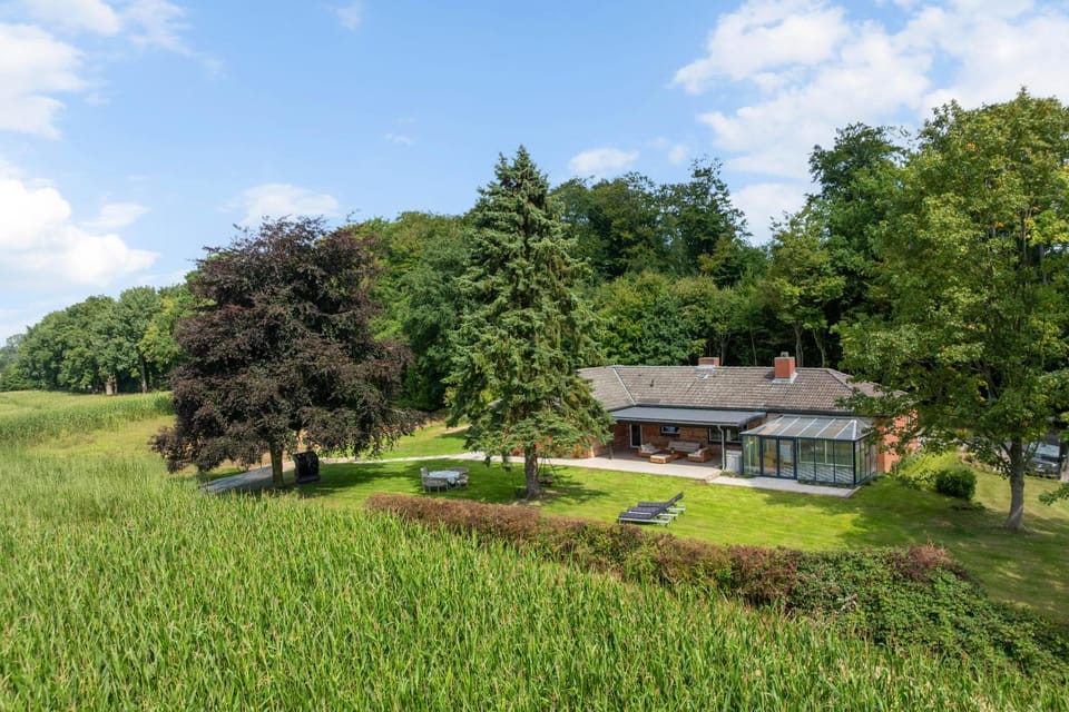 Property building, Day, Garden, Garden view
