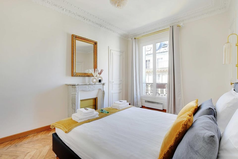 Bed, Bedroom