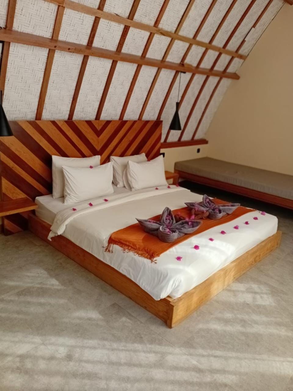 Bed, Photo of the whole room, Bedroom