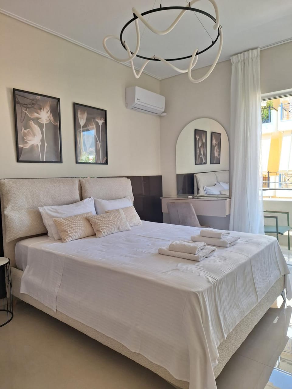 Bed, Photo of the whole room, Bedroom, towels, air conditioner