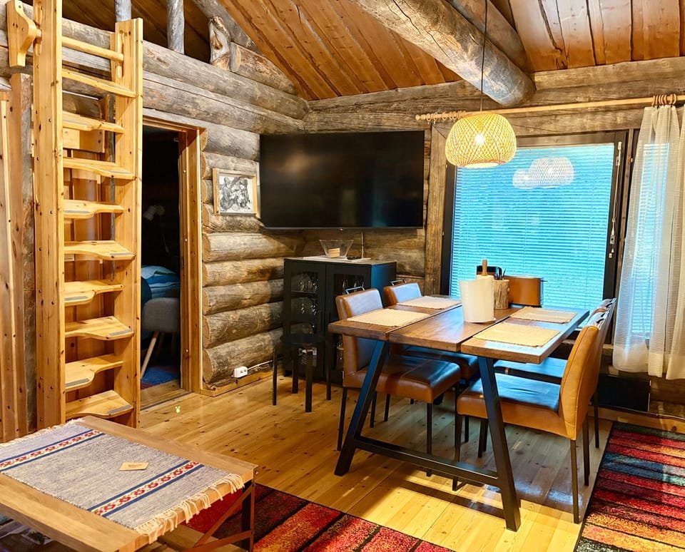 TV and multimedia, Dining area