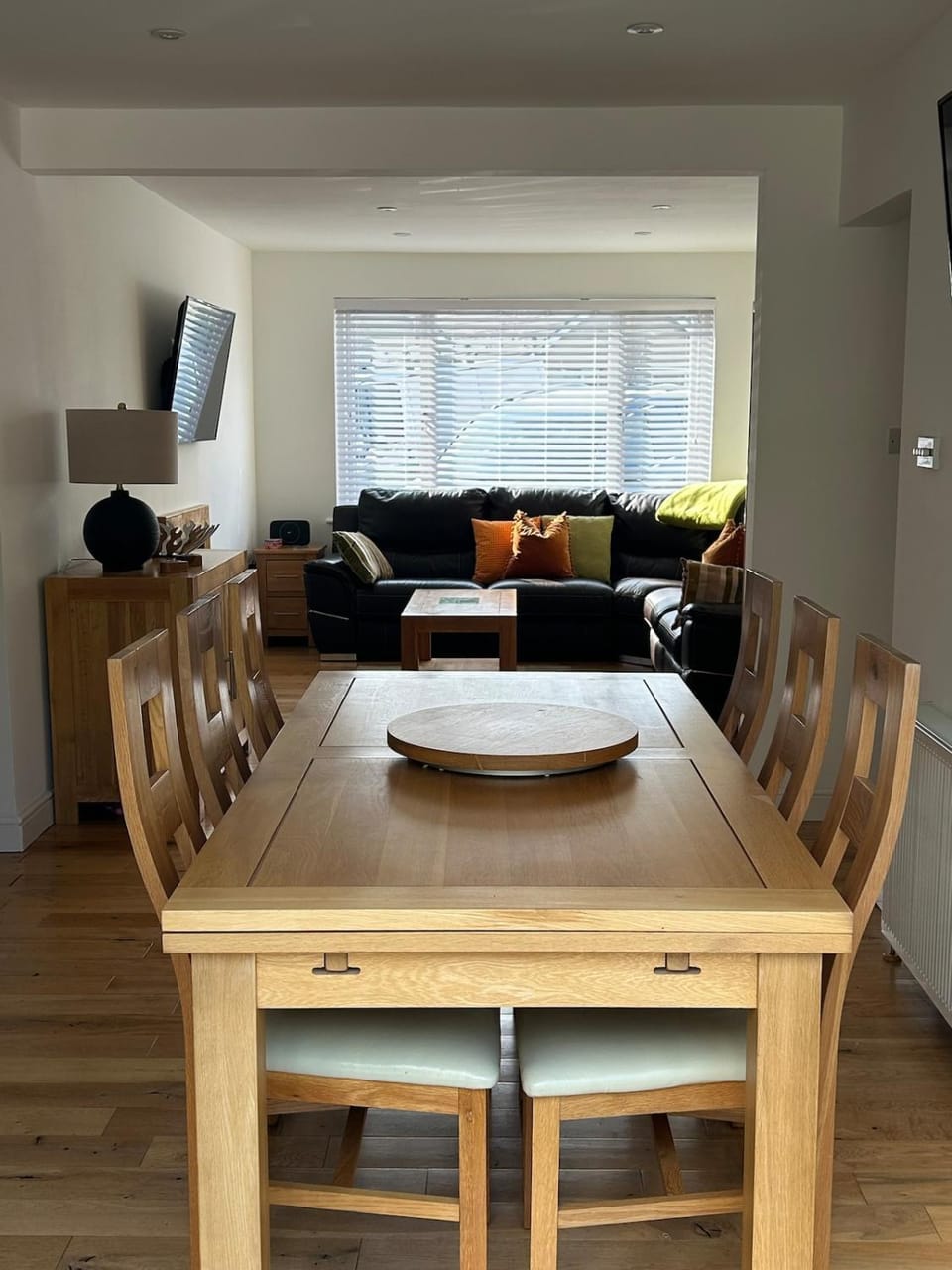 Living room, Seating area, Dining area