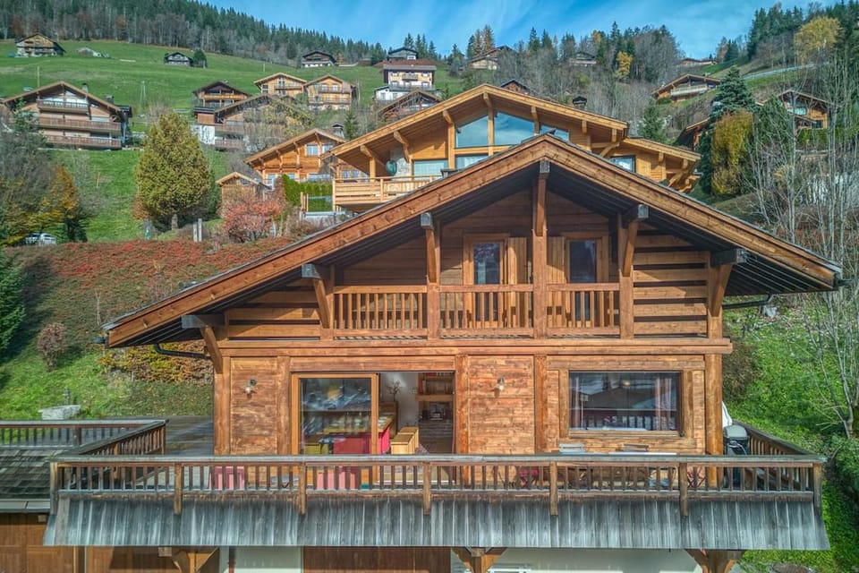 Property building, Natural landscape