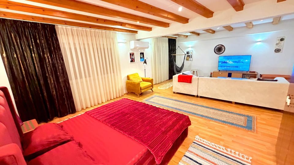 TV and multimedia, Living room, Bedroom