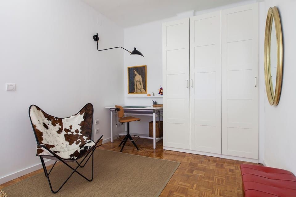 Seating area, wardrobe