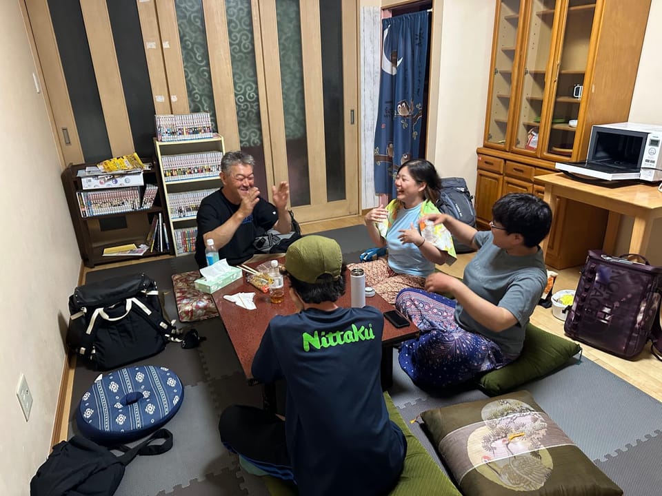ゲストハウス輝庵 Bed and Breakfast in Japan