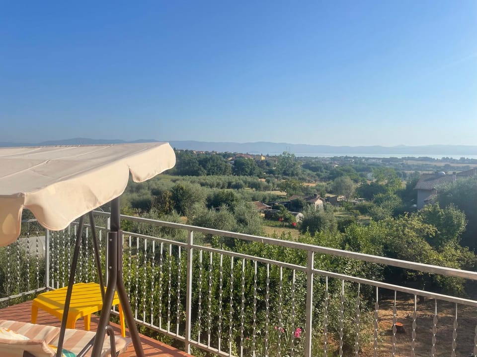 Giulieda in Sunshine Apartment in Umbria
