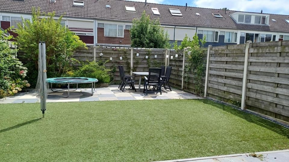 Garden, Garden view