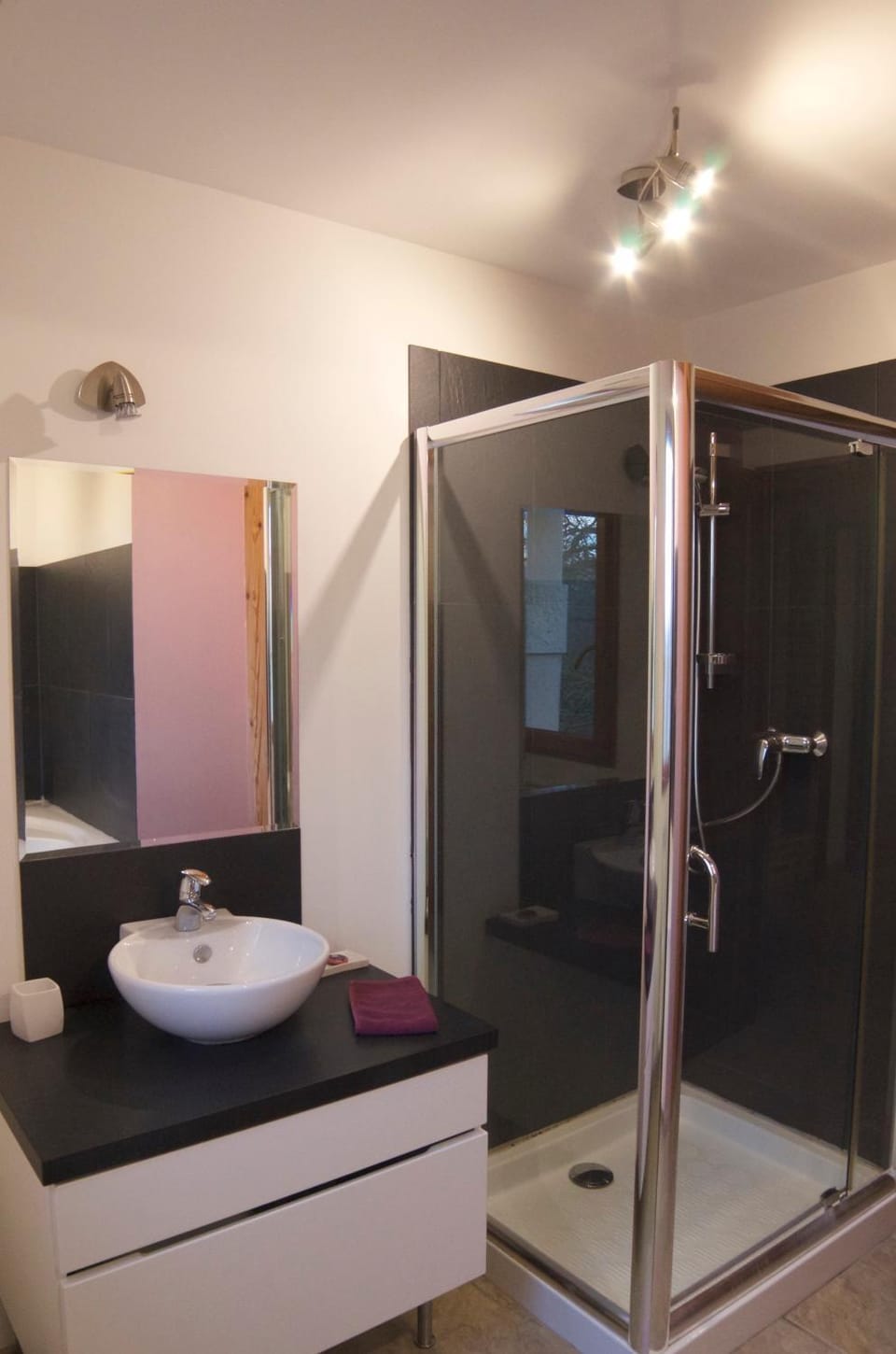 Shower, Bathroom, towels