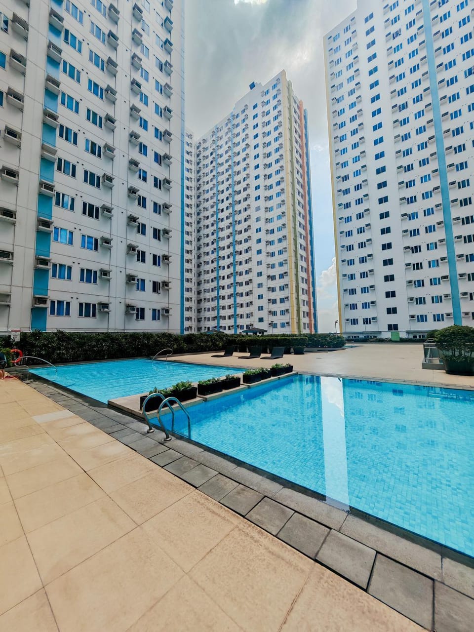 Property building, Swimming pool