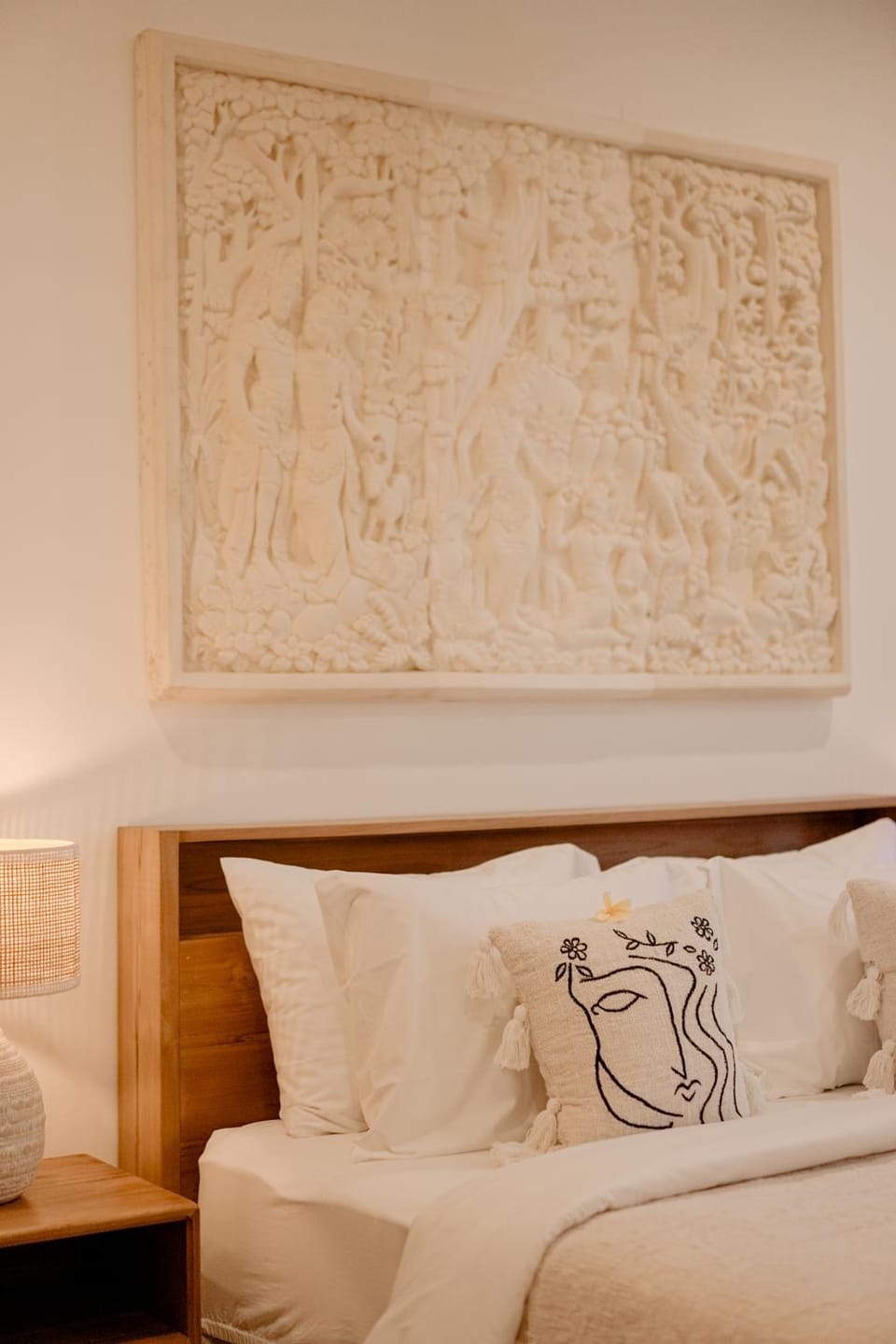 Bed, Decorative detail, Bedroom