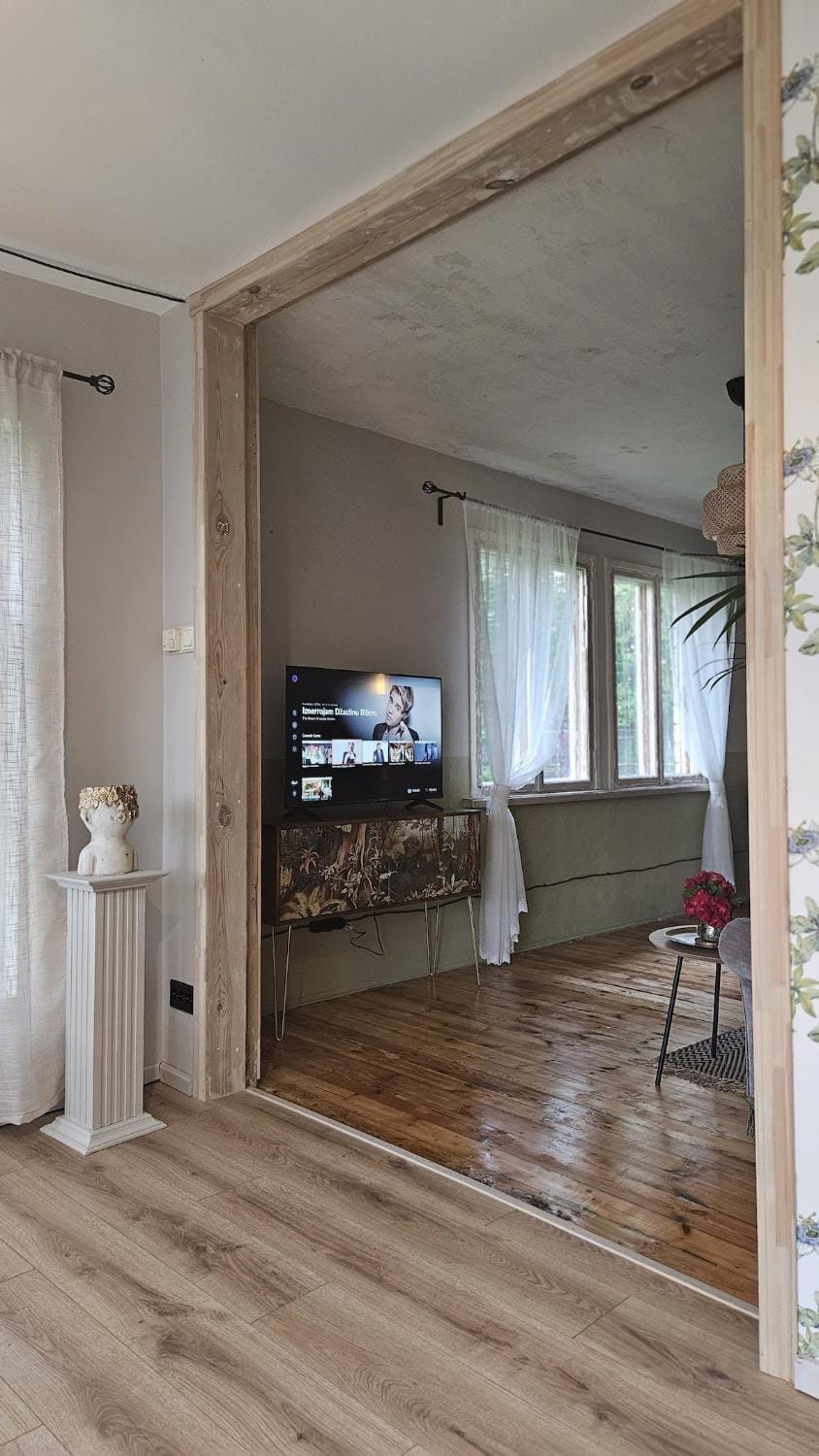 TV and multimedia, Seating area, Evening entertainment
